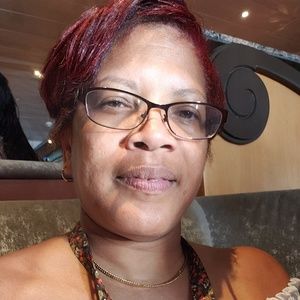 Meet your Posher, Marcia